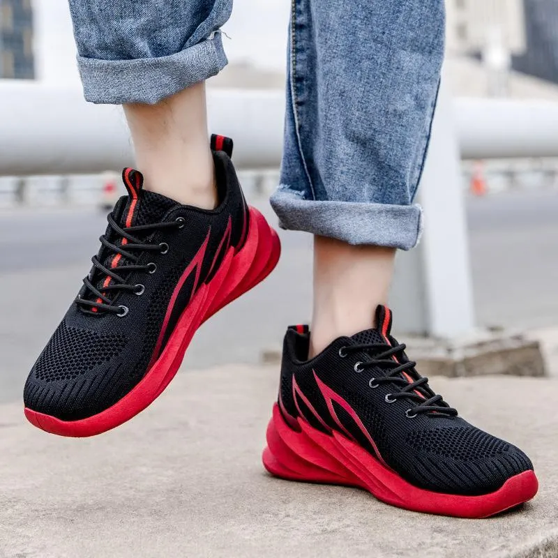 Thick Bottom Flying Woven Blade Movement Men's Sneakers